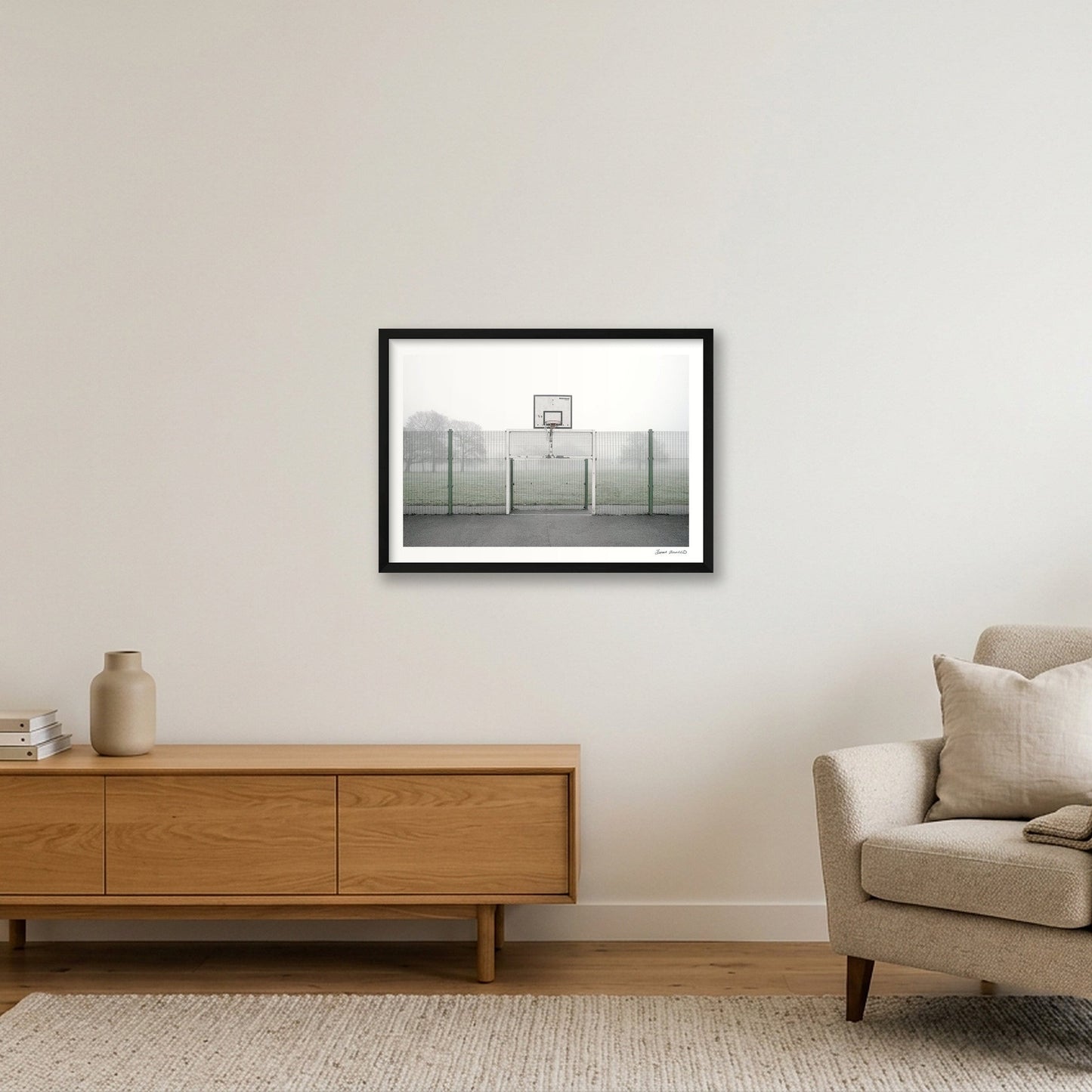 Shoot — 59×42cm, 23×17" Black Frame