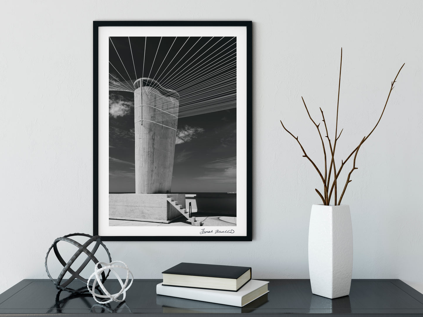 Unite d' Habitation - Tower with Wires